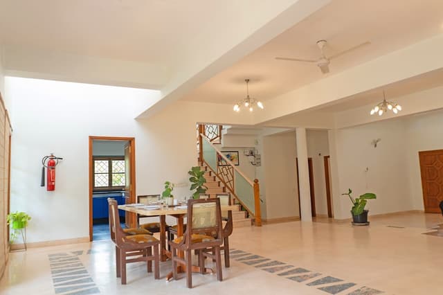 Villa photo 1